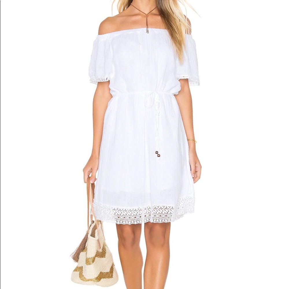Donating my closet soon! Open to offers! 
EUC Michael Stars Cotton Dress. Medium